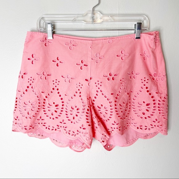 NWT Southern Tide Coral Pink Alice Scalloped Eyelet Short Size 10 - Picture 1 of 6